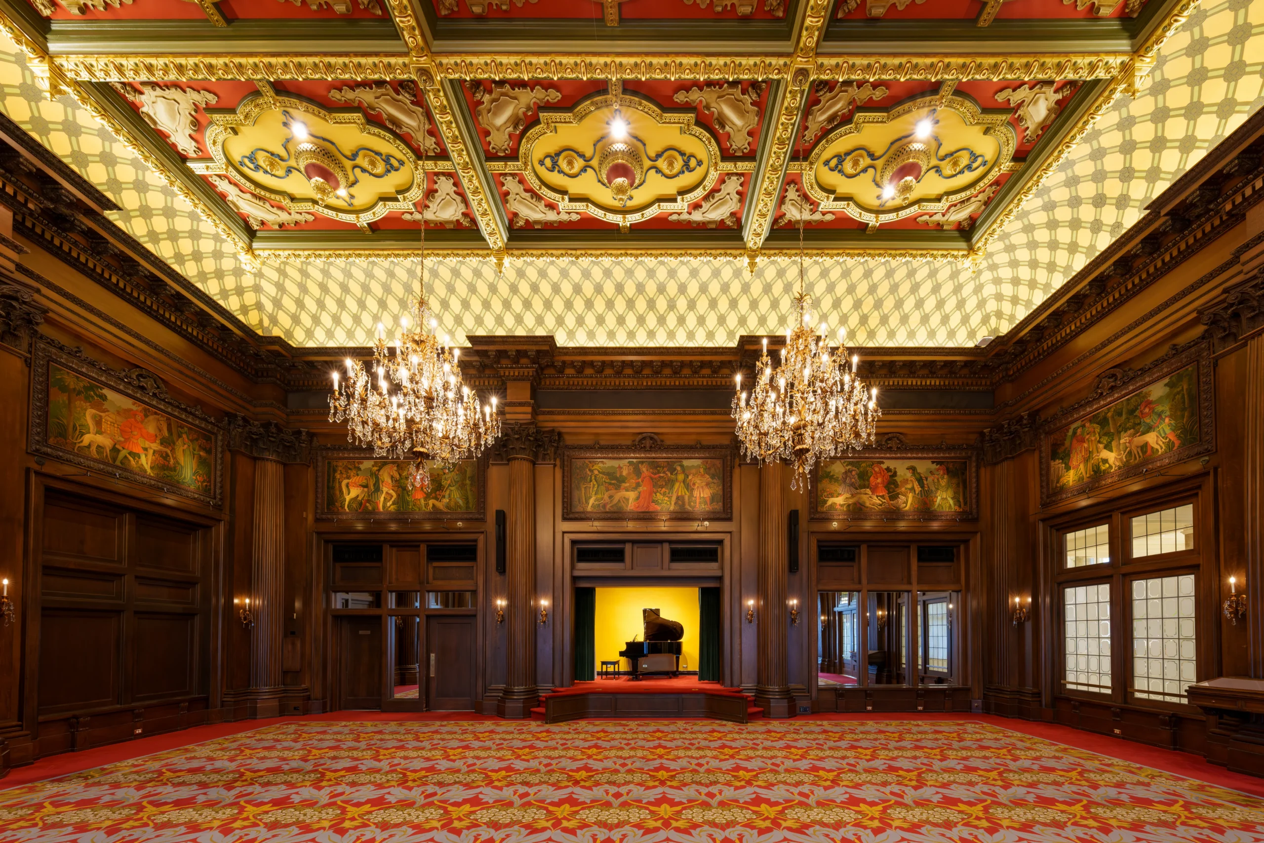Empire room