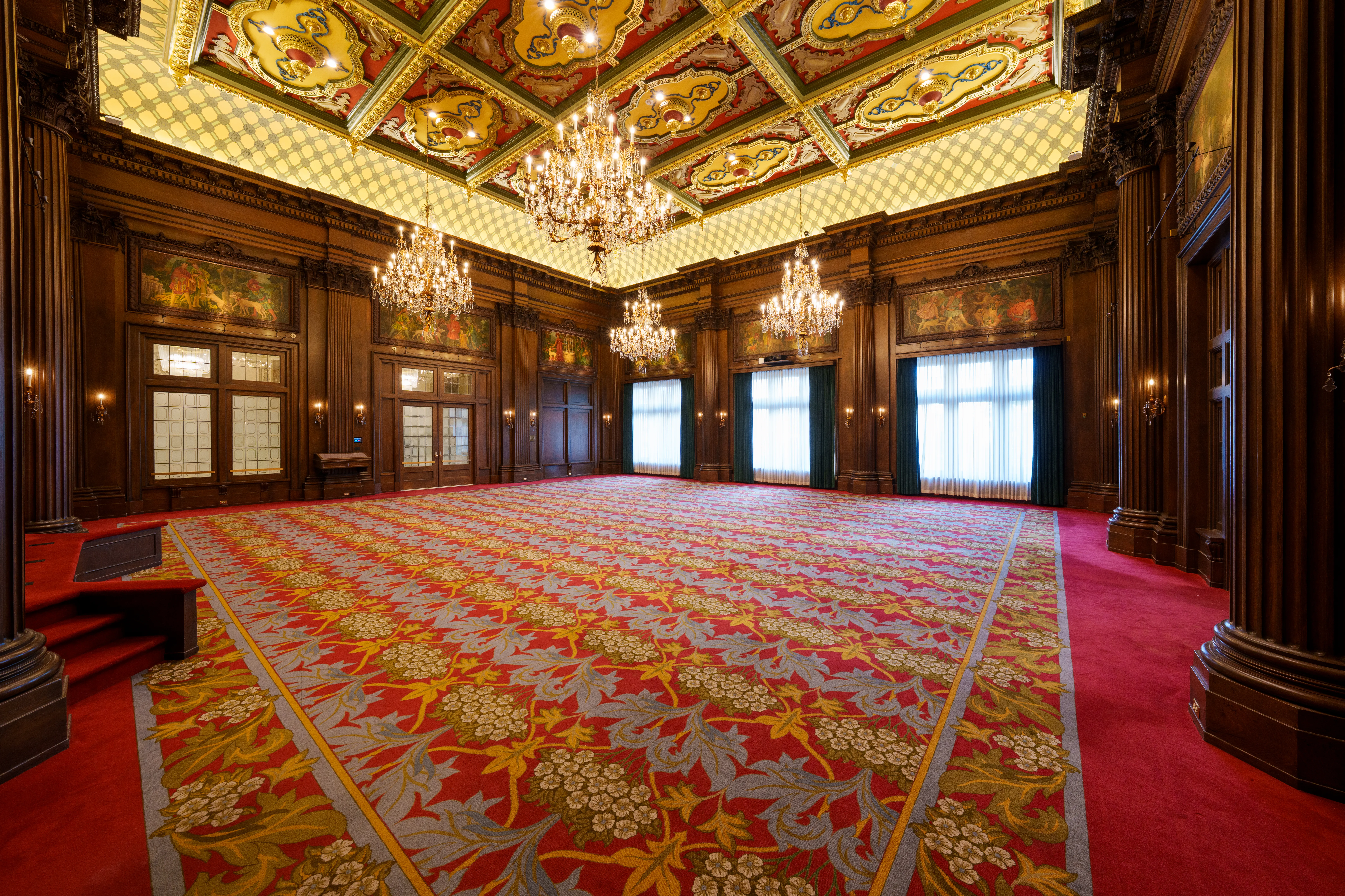 Empire room