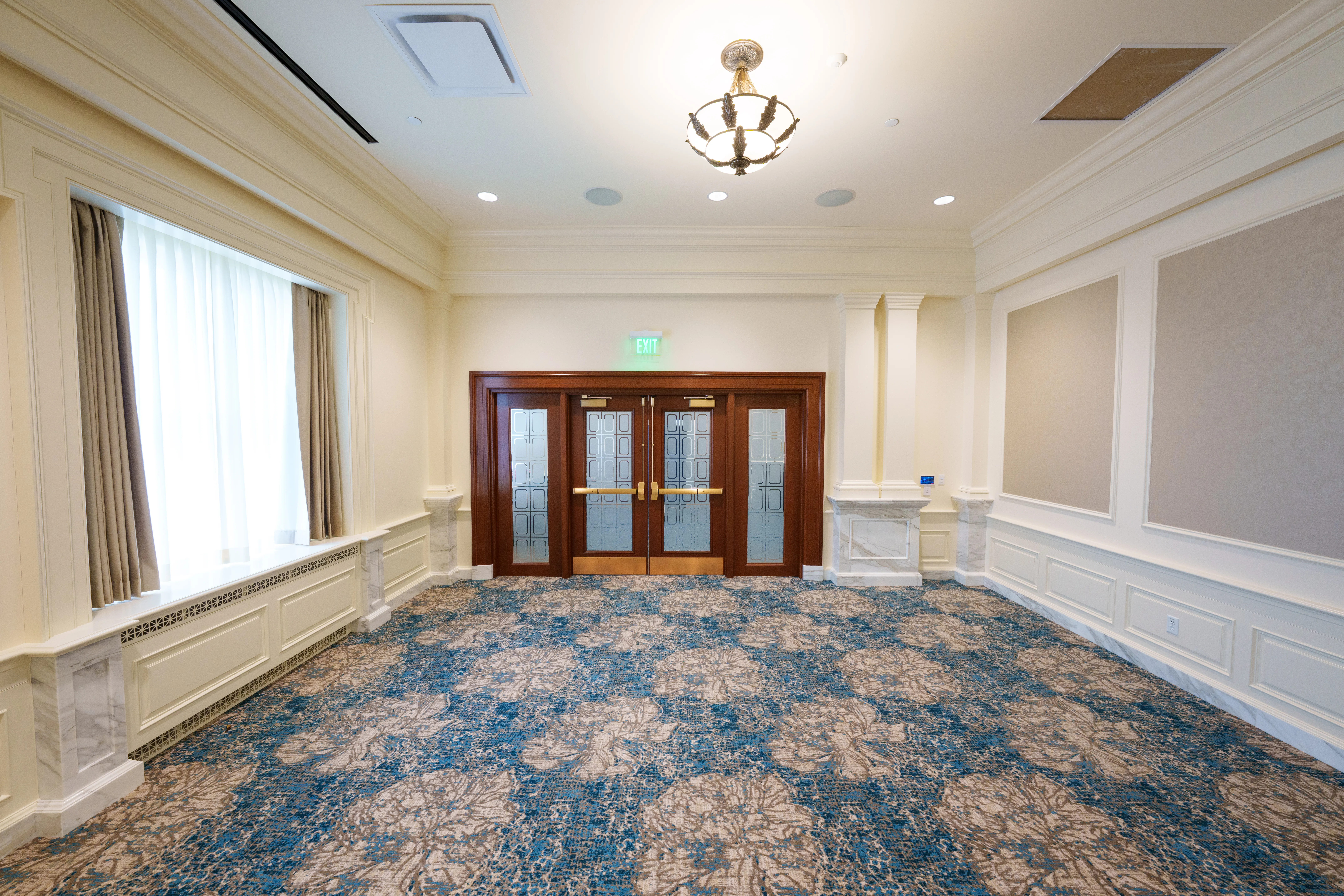 Salem room