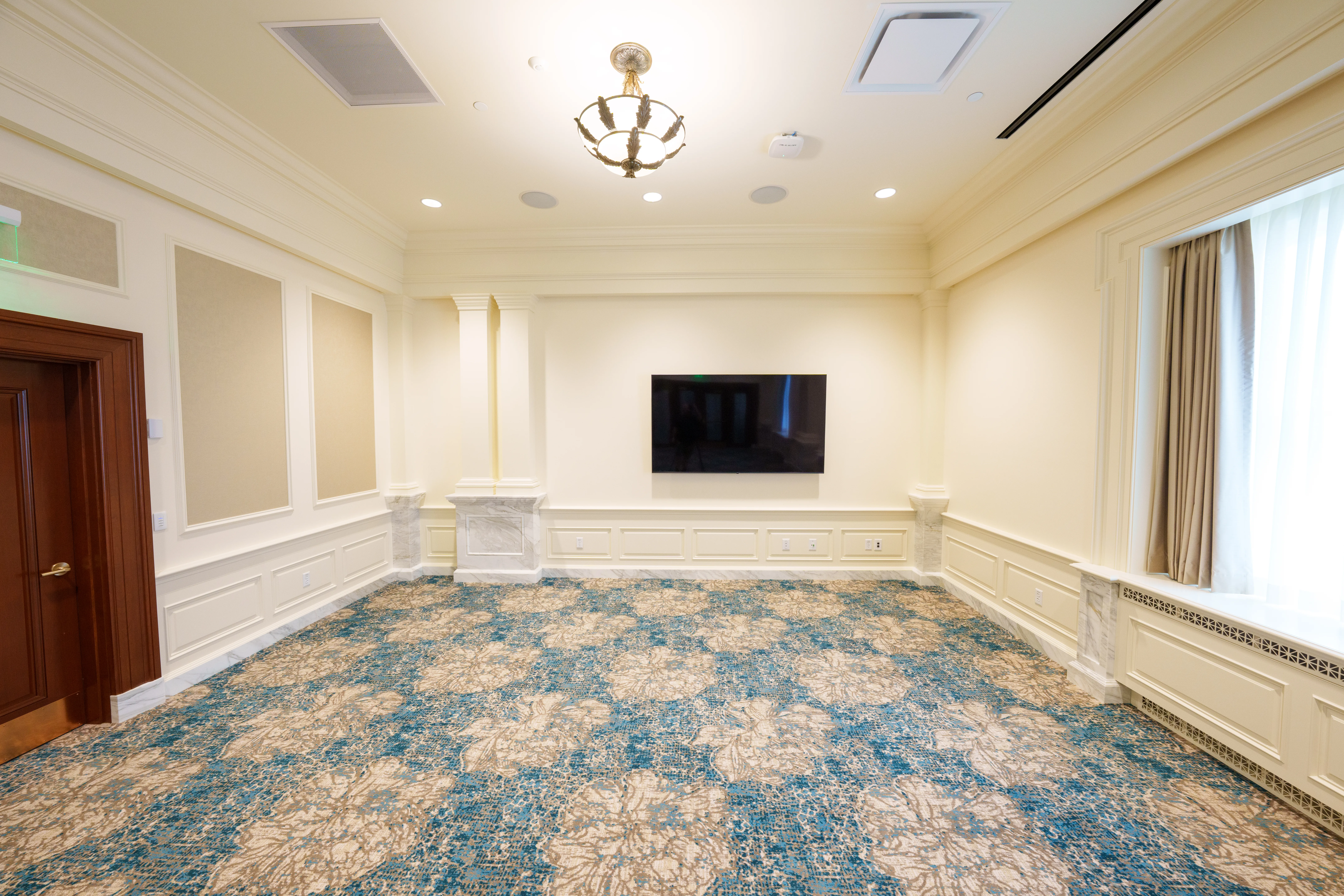 Salem room