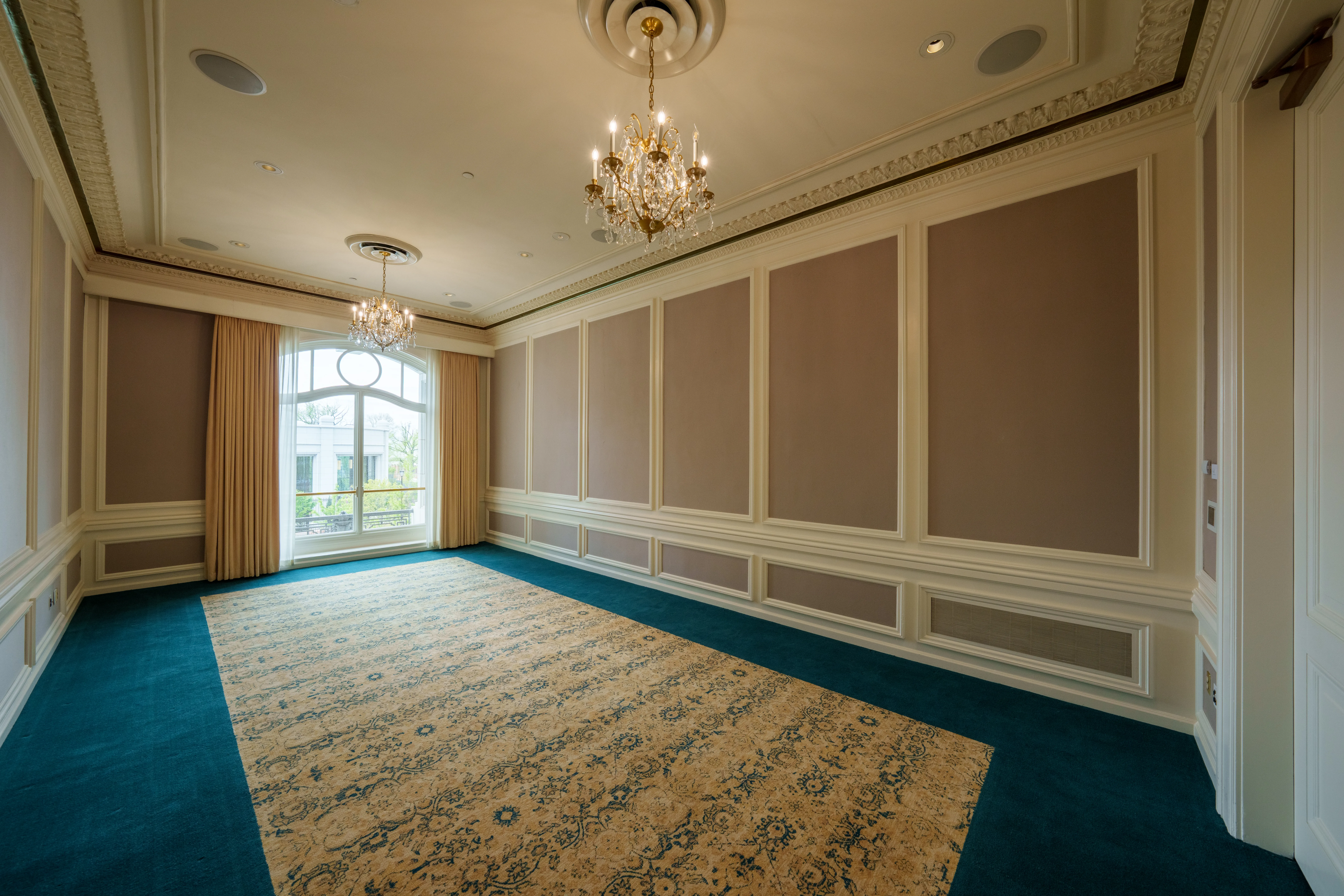 Gold room
