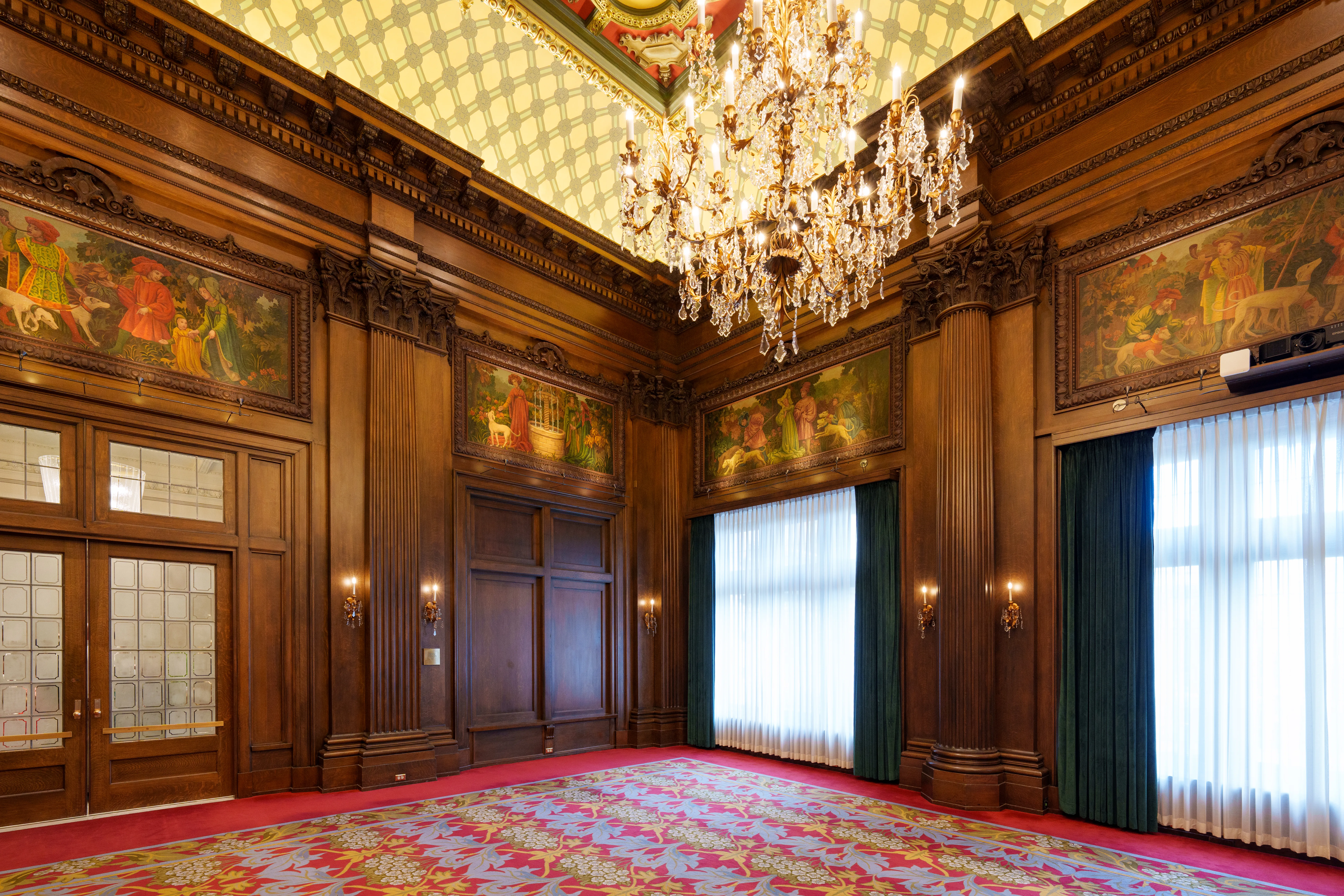 Empire room